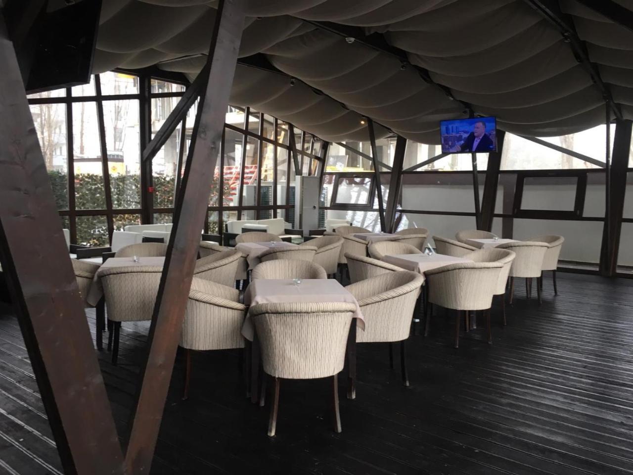 Ambiance Hotel Bucarest Exterior foto