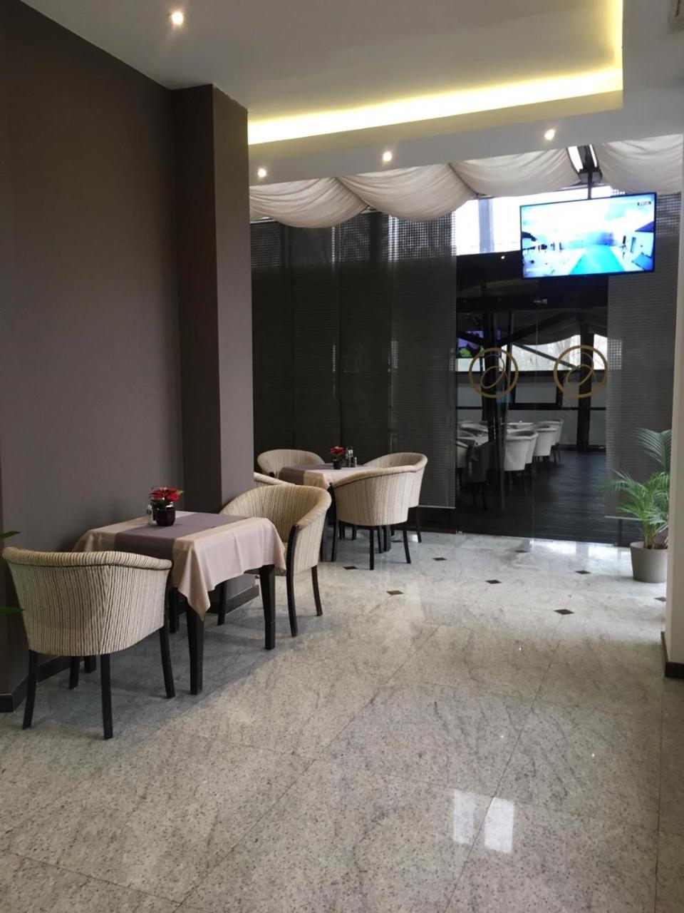 Ambiance Hotel Bucarest Exterior foto